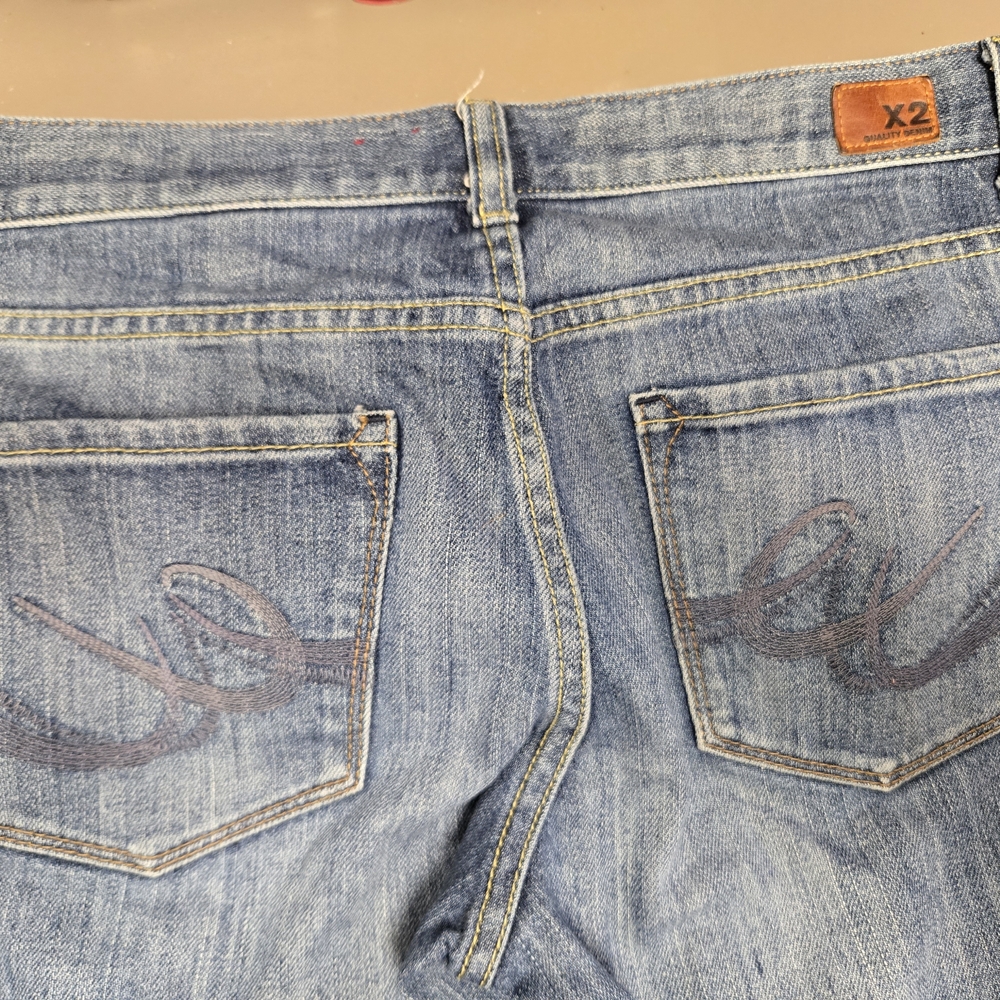 X2 Blue Denim Jeans, Regular Rise, Flare Leg, Sz 31